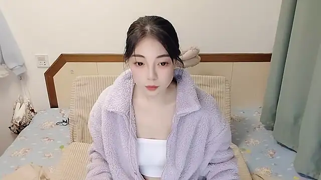 Snapshot of Song_99 chatting on 03.17.25 Song 99 online show from 03.17.25