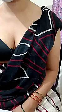 Snapshot of PRIYANKAUAE chatting on 01.26.25 PRIYANKAUAE online show from 01.26.25