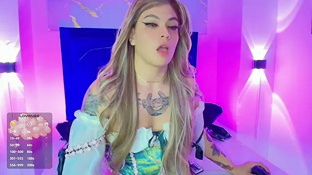 Snapshot of REBECA_VALENTINE chatting on 01.29.25 REBECA VALENTINE online show from 01.29.25