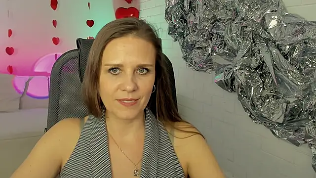 EmiliaBedy online show from 02.18.25