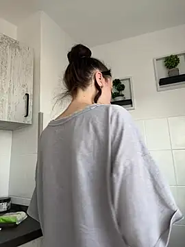 bunnythetailor online show from 02.06.25