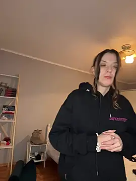 bunnythetailor online show from 02.27.25