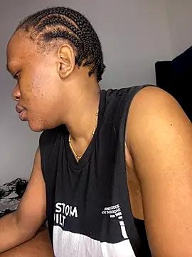 Boneca25 online show from 11.29.25