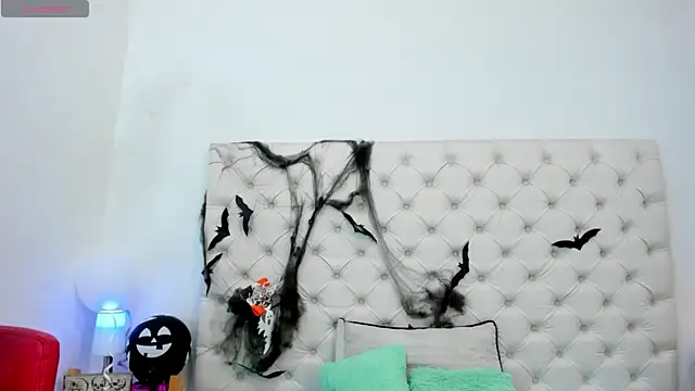 esmeralda06 online show from 10.30.25