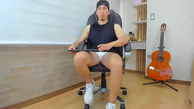 Tombarden online show from 11.29.25