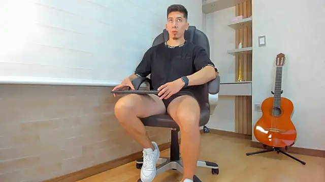 Snapshot of Tombarden chatting on 12.19.25 Tombarden online show from 12.19.25