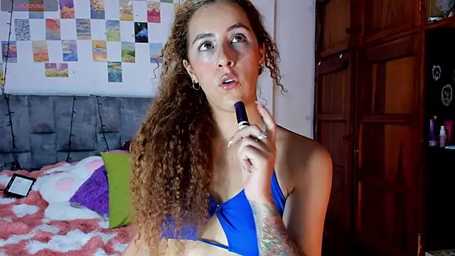 Isangel  online show from 04.14.26