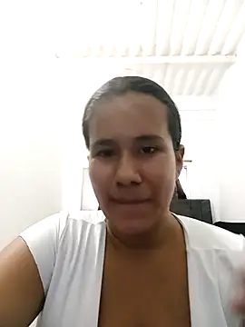 sol miluna2 online show from 09.26.25