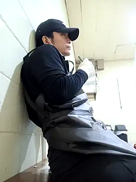 Snapshot of Doh728 chatting on 01.24.25 Doh728 online show from 01.24.25