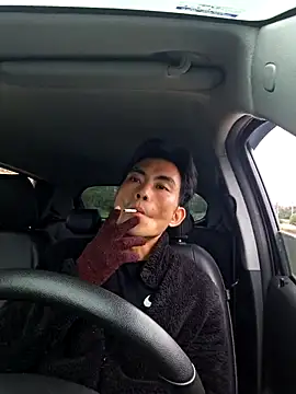 Snapshot of Doh728 chatting on 03.11.25 Doh728 online show from 03.11.25