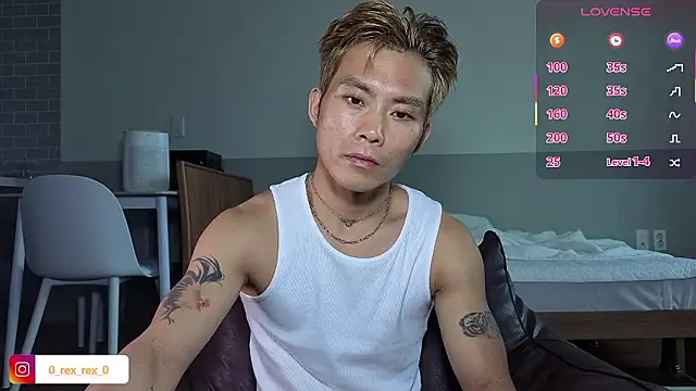 Snapshot of Doh728 chatting on 09.27.25 Doh728 online show from 09.27.25