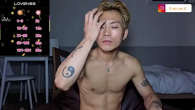 Snapshot of Doh728 chatting on 10.06.25 Doh728 online show from 10.06.25