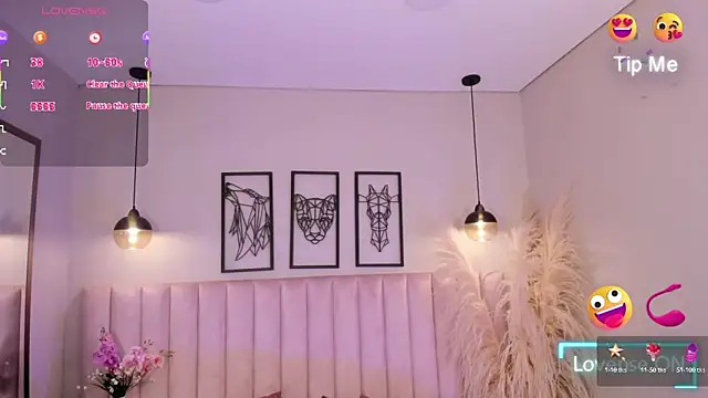 Zoe Banks  online show from 09.10.25