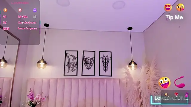 Zoe Banks  online show from 09.13.25