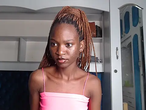 YoungDiva69 online show from 01.28.25