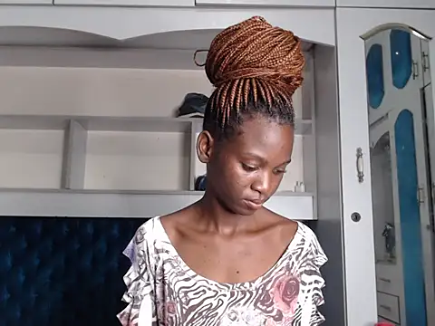 YoungDiva69 online show from 01.29.25