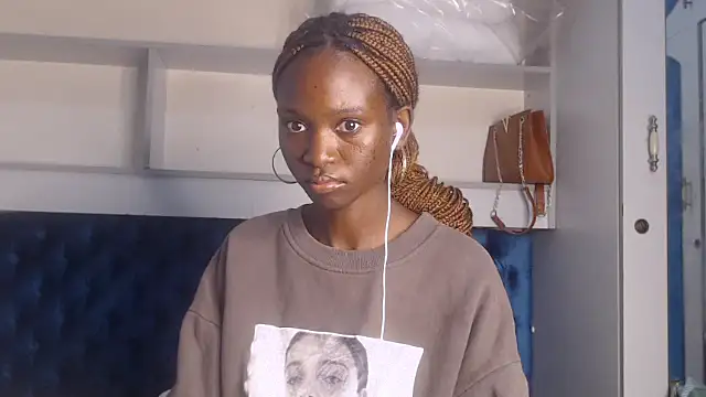 YoungDiva69 online show from 02.06.25