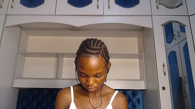 YoungDiva69 online show from 02.28.25