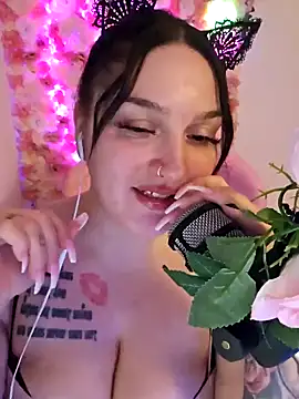 Snapshot of Jinyxx3 chatting on 02.03.25 Jinyxx3 online show from 02.03.25