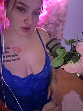 Snapshot of Jinyxx3 chatting on 02.14.25 Jinyxx3 online show from 02.14.25