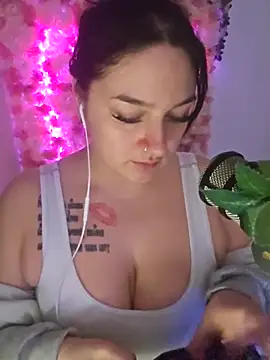 Snapshot of Jinyxx3 chatting on 03.07.25 Jinyxx3 online show from 03.07.25