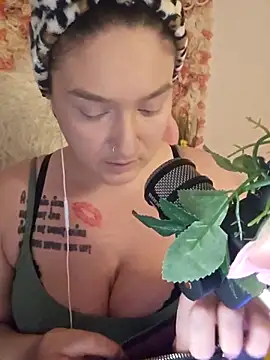 Snapshot of Jinyxx3 chatting on 03.07.25 Jinyxx3 online show from 03.07.25