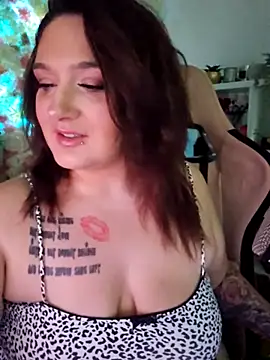 Snapshot of Jinyxx3 chatting on 10.12.25 Jinyxx3 online show from 10.12.25