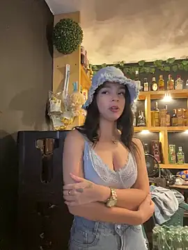 JullieBoo online show from 02.25.25