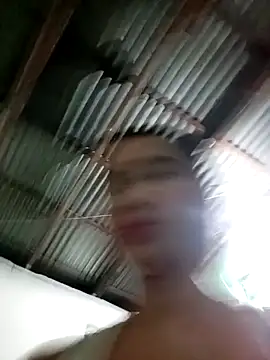 Snapshot of -Nicol chatting on 09.23.25 -Nicol online show from 09.23.25