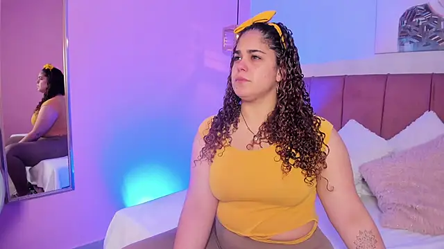 ninna curly online show from 12.22.25