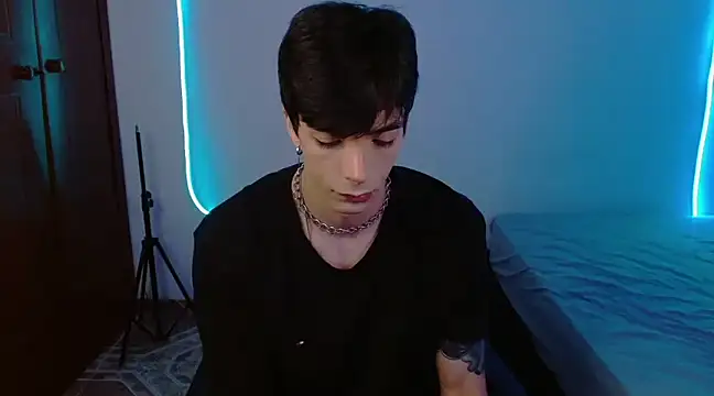 H3ll B0I online show from 02.27.25