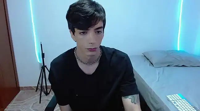 H3ll B0I online show from 03.10.25