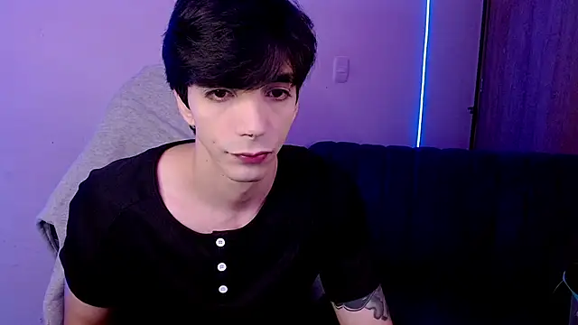 Snapshot of H3ll_B0I chatting on 05.21.26 H3ll B0I online show from 05.21.26