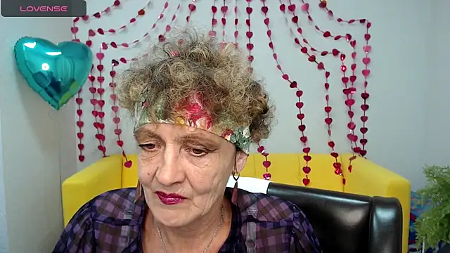SexyGrandma  online show from 02.10.25