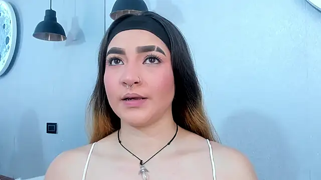 Shanntal  online show from 10.19.25