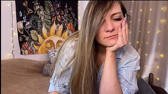 Snapshot of SweetyKatherine chatting on 03.15.25 SweetyKatherine online show from 03.15.25