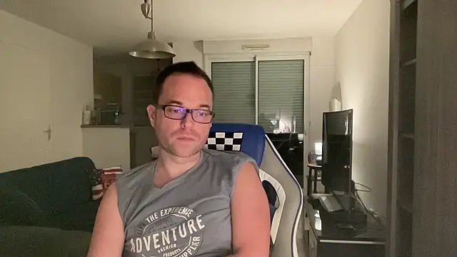 Funnyjul31 online show from 01.26.25