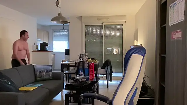 Funnyjul31 online show from 03.17.25