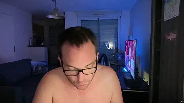 Funnyjul31 online show from 09.24.25