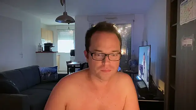 Funnyjul31 online show from 09.29.25