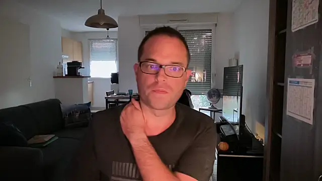 Funnyjul31 online show from 10.13.25