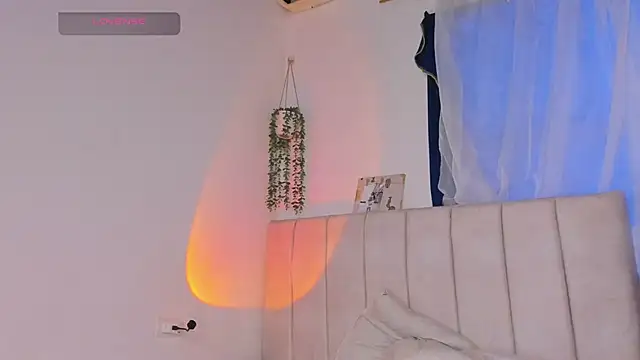 alice guzman1 online show from 10.17.25