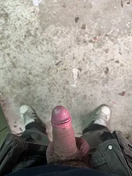 Snapshot of bigplut chatting on 02.23.25 bigplut online show from 02.23.25