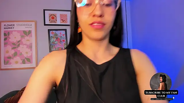 Snapshot of nina__dixon chatting on 02.13.25 nina dixon online show from 02.13.25