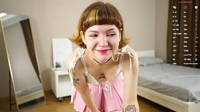 ElvaAxley online show from 03.22.25
