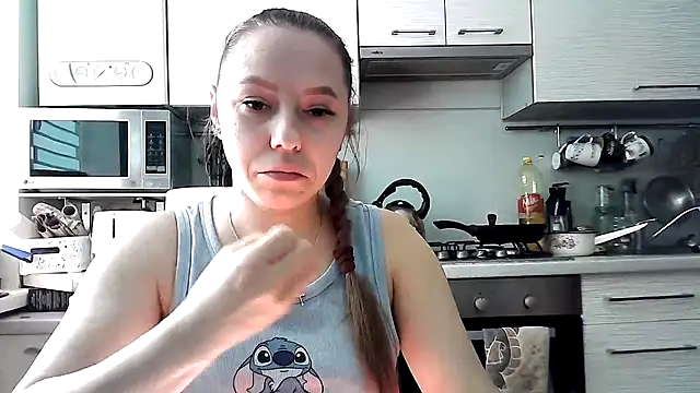 Snapshot of Misssweet_s chatting on 02.10.25 Misssweet s online show from 02.10.25