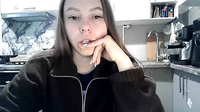 Misssweet s online show from 10.17.25