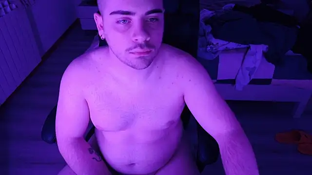 Snapshot of alexx0904 chatting on 01.09.26 alexx0904 online show from 01.09.26