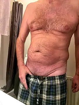 Snapshot of vincent1522 chatting on 09.22.25 vincent1522 online show from 09.22.25