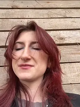 Violet Moreau online show from 03.31.26